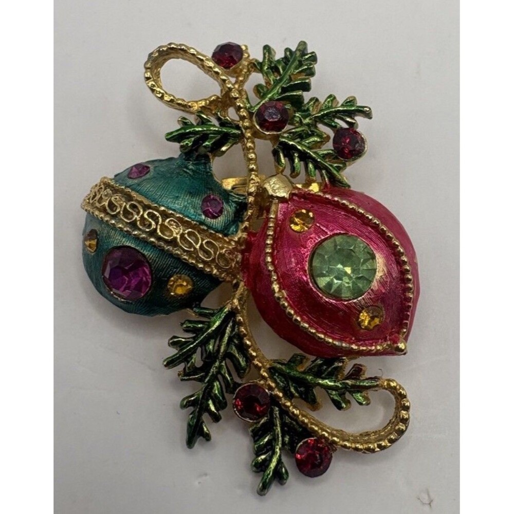 Vintage Christmas Ornament Brooch Red Green Rhinestone Gold Tone Pi